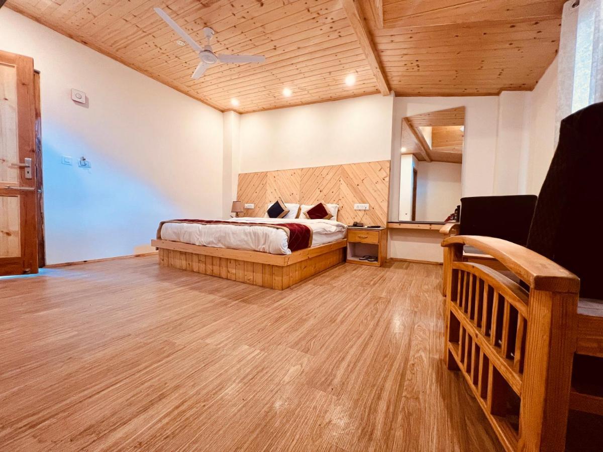 The Radhika - A Luxury Resort In Mountains Manāli Kültér fotó
