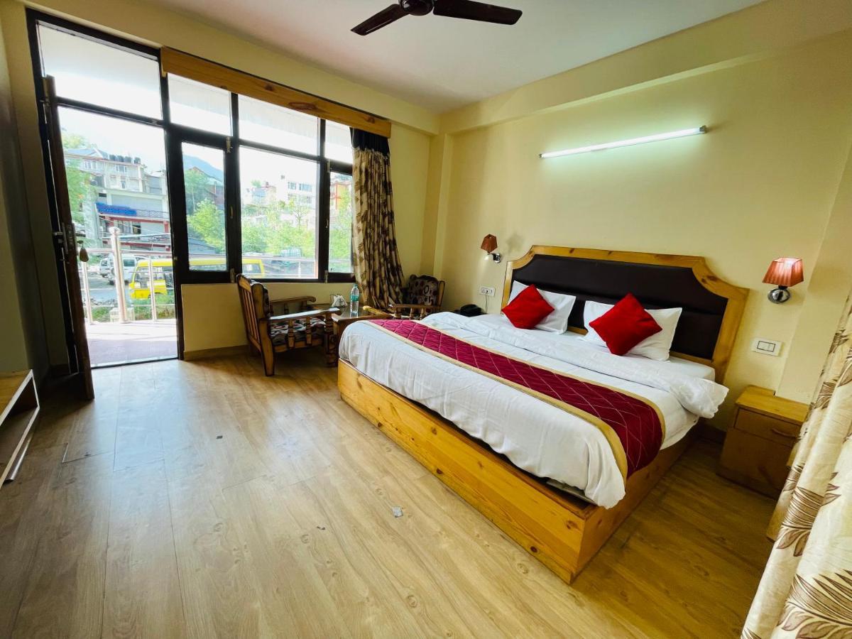 The Radhika - A Luxury Resort In Mountains Manāli Kültér fotó